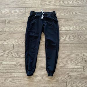 Figs Women’s Zamora Jogger Scrubs Black